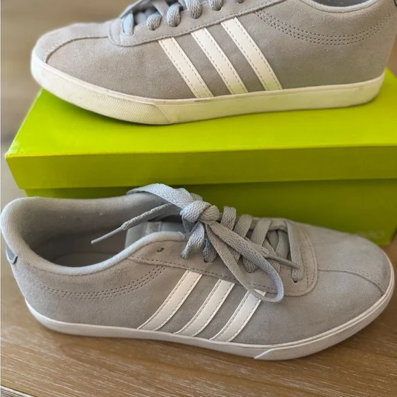 adidas gazelle silver green womens Adidas Womens Courtset Shoes main image 0